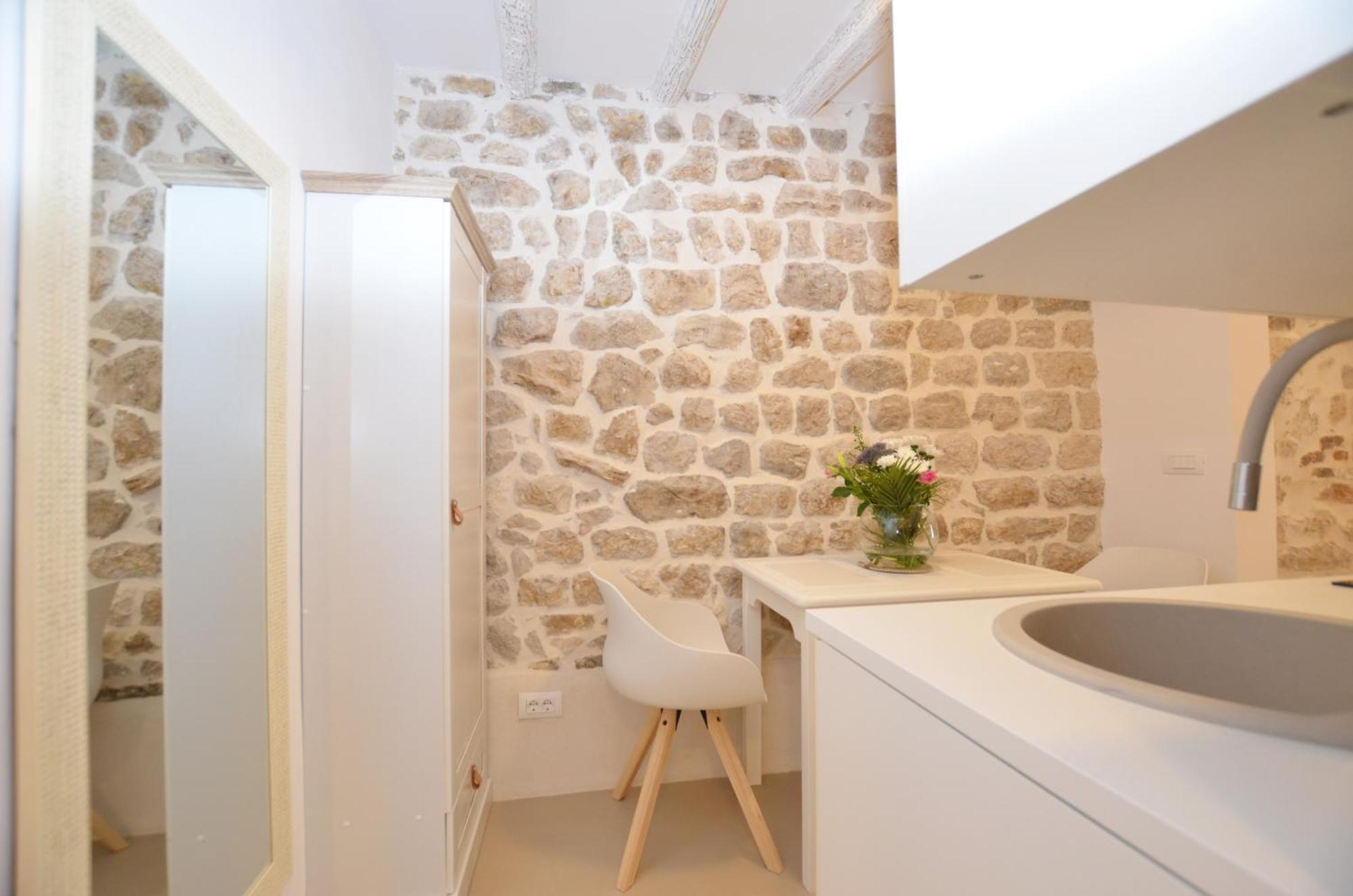 Apartment Al Pozzo Ровинь Экстерьер фото