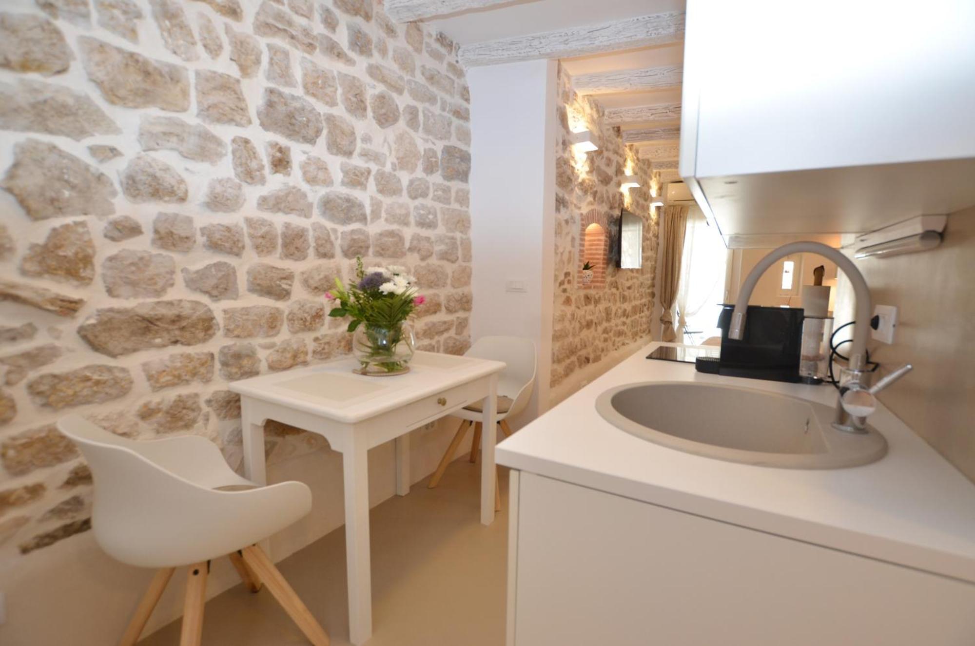 Apartment Al Pozzo Ровинь Экстерьер фото